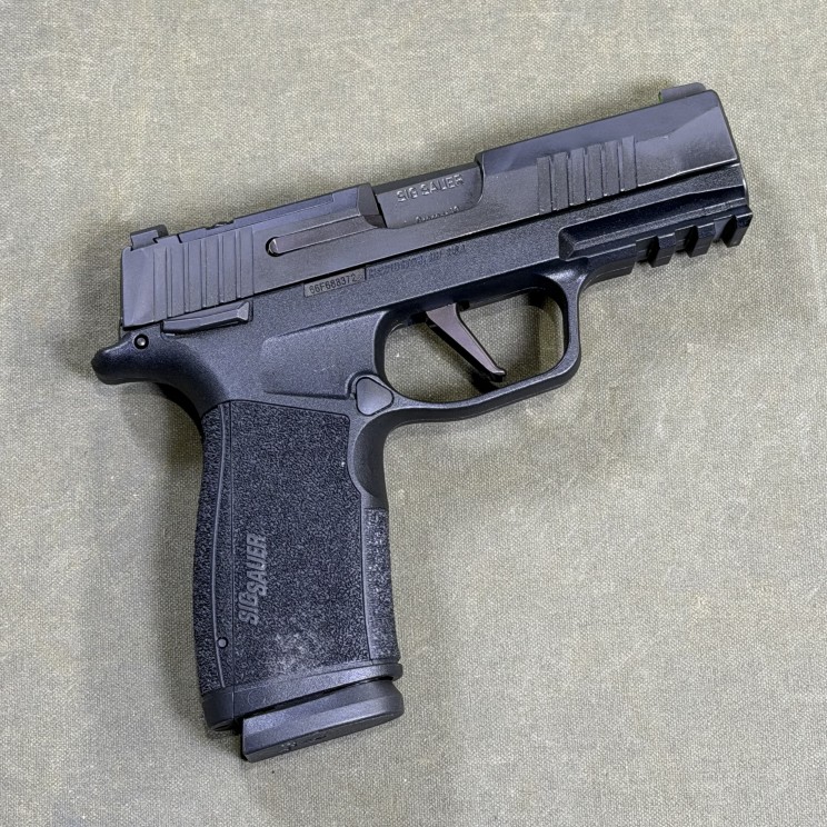 Sig Sauer P365X Macro 9mm - USED